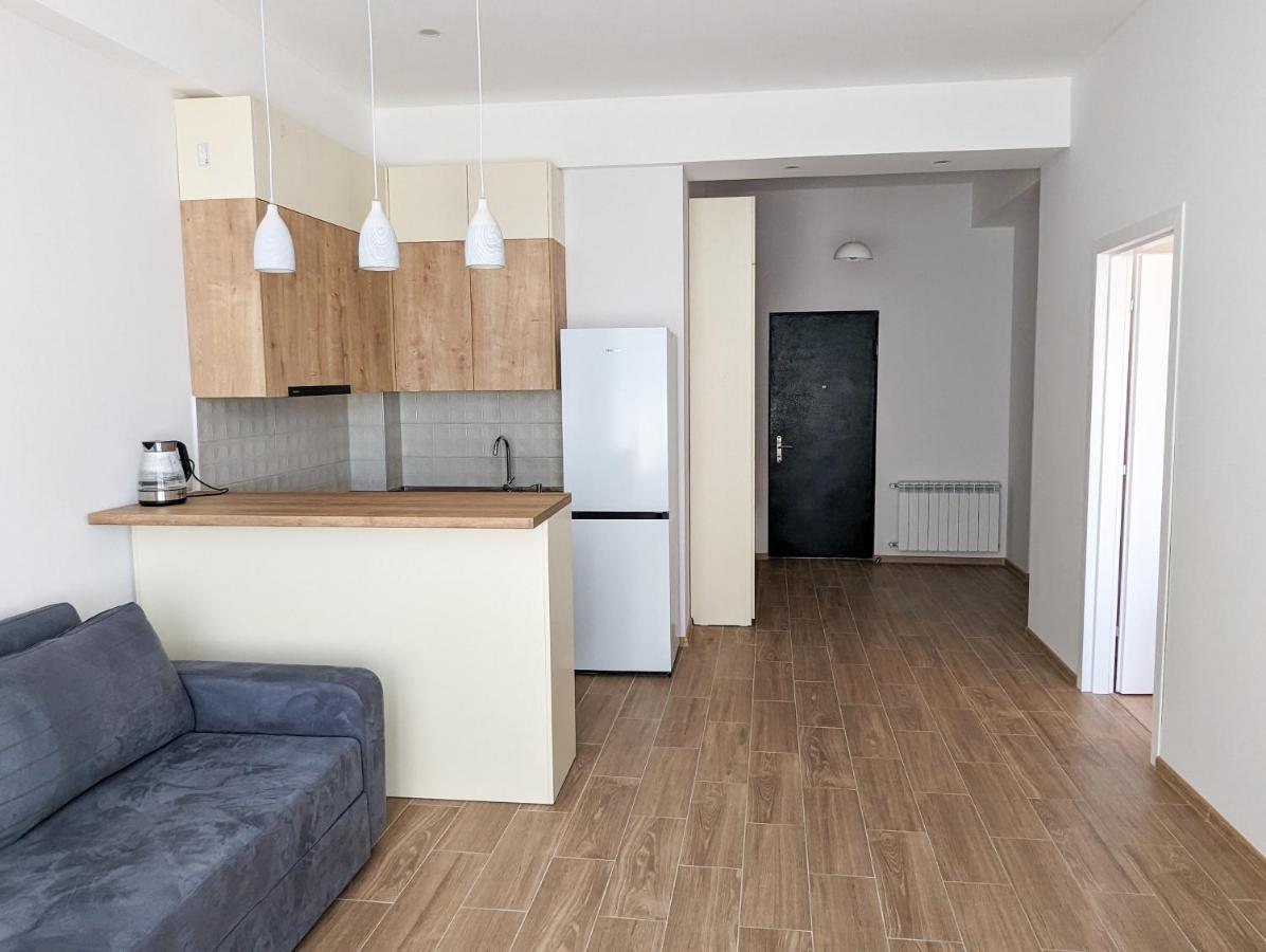Brand New Apartment In Kutaisi Esterno foto