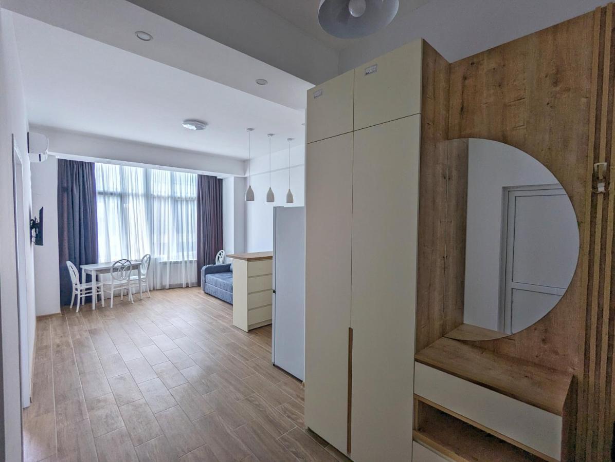 Brand New Apartment In Kutaisi Esterno foto