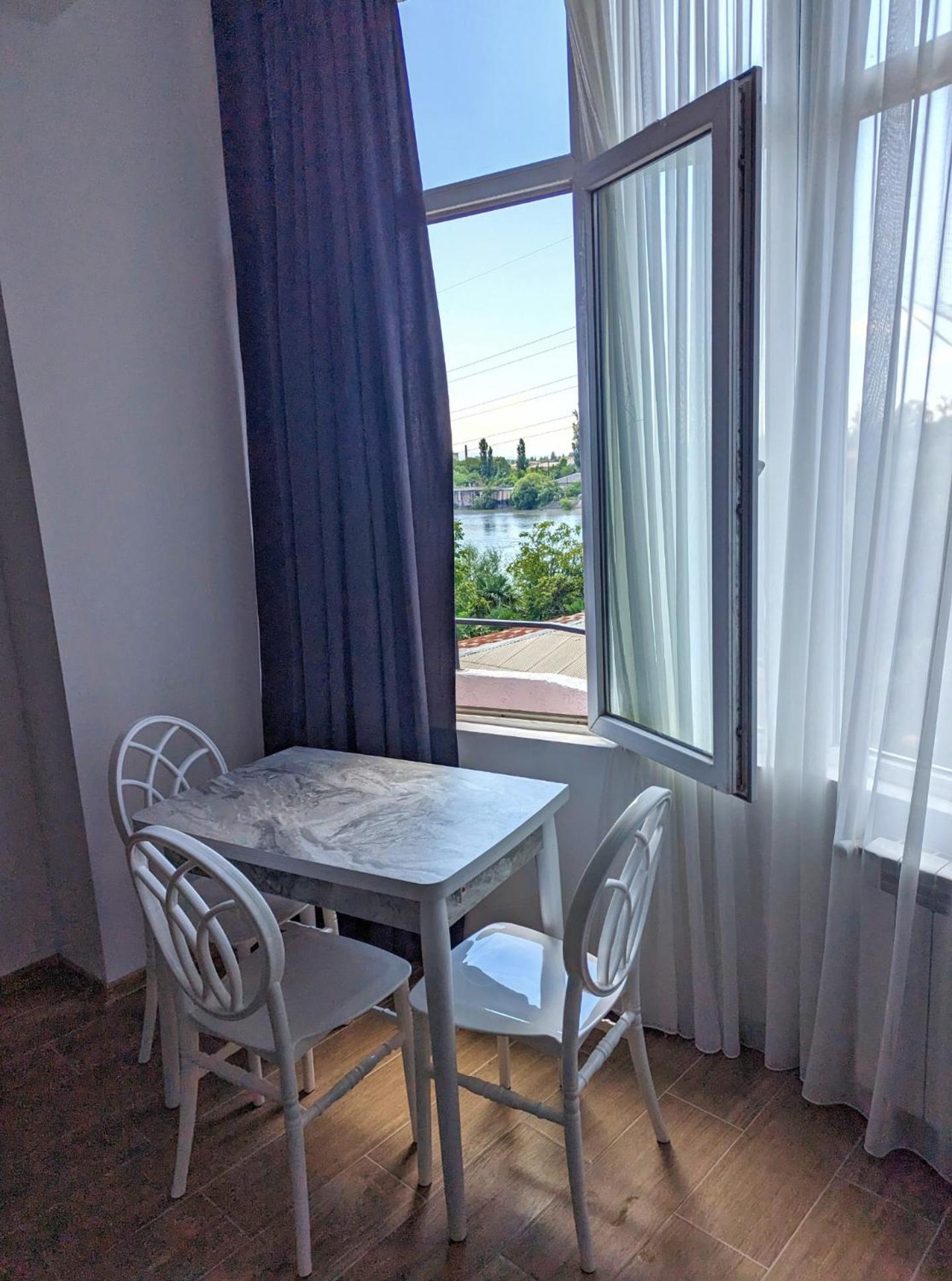 Brand New Apartment In Kutaisi Esterno foto